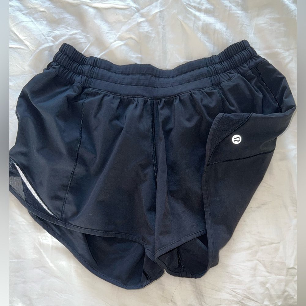 LULULEMON HOTTY HOT SHORTS 4 INCH